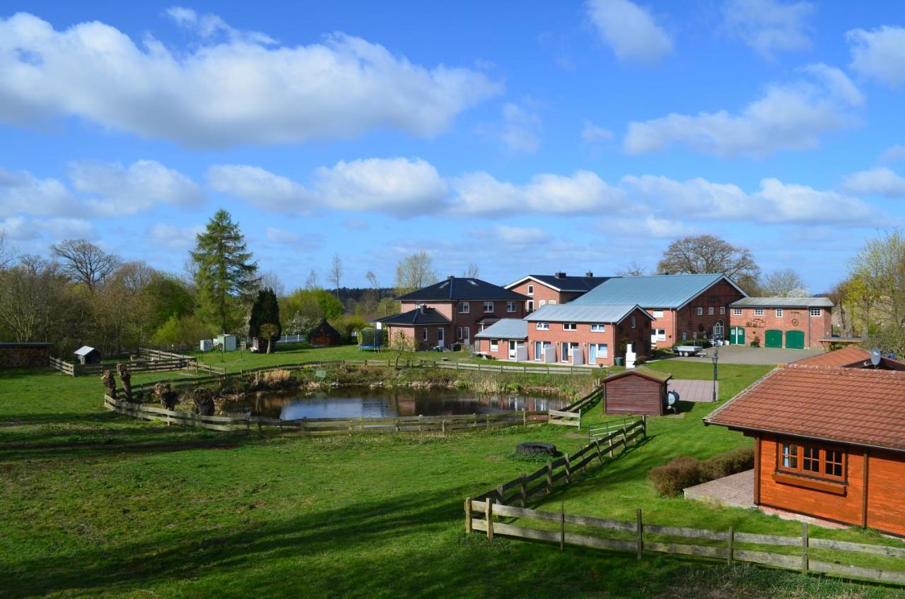 Ferienhof Felix ชาร์บอยท์ซ ภายนอก รูปภาพ